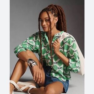 Maeve by Anthropologie Green and White Geometric Horse Patterned Blouse XS